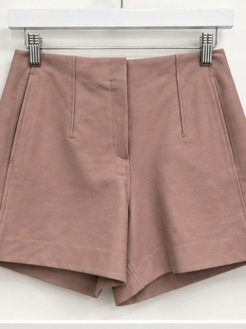 Lululemon Utilitech Relaxed-Fit HR Short 3.5" Size 2 NWT - Dusty Rose